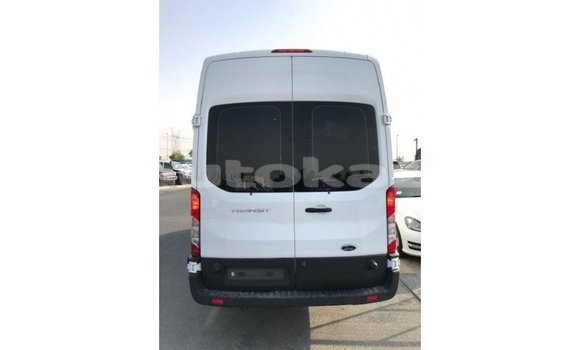 Buy Import Ford Club Wagon White Car in Import - Dubai in Akmecet Buy Import Ford Club Wagon White Car in Import - Dubai in Akmecet