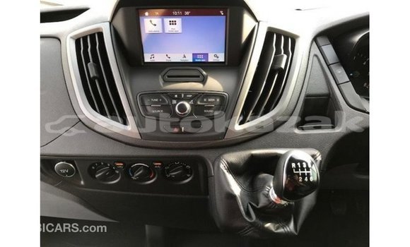 Buy Import Ford Club Wagon White Car in Import - Dubai in Akmecet Buy Import Ford Club Wagon White Car in Import - Dubai in Akmecet