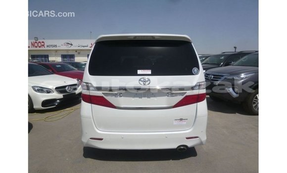 Buy Import Toyota Vellfire White Car in Import - Dubai in Akmecet Buy Import Toyota Vellfire White Car in Import - Dubai in Akmecet