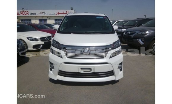 Buy Import Toyota Vellfire White Car in Import - Dubai in Akmecet Buy Import Toyota Vellfire White Car in Import - Dubai in Akmecet