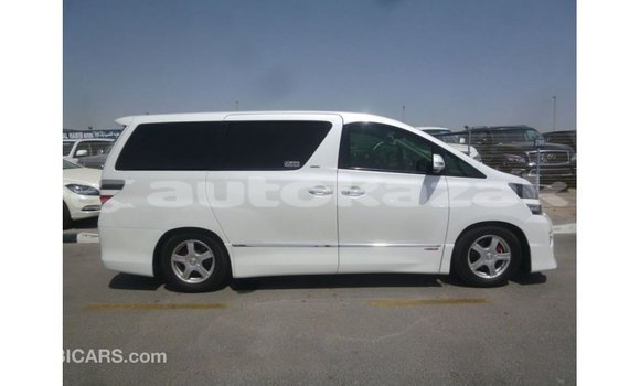 Buy Import Toyota Vellfire White Car in Import - Dubai in Akmecet Buy Import Toyota Vellfire White Car in Import - Dubai in Akmecet