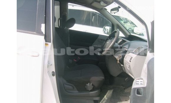 Buy Import Toyota Noah White Car in Import - Dubai in Akmecet Buy Import Toyota Noah White Car in Import - Dubai in Akmecet