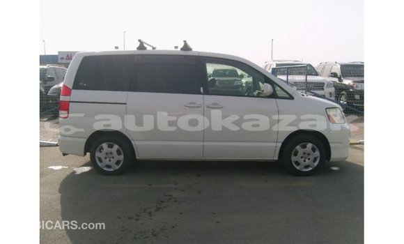 Buy Import Toyota Noah White Car in Import - Dubai in Akmecet Buy Import Toyota Noah White Car in Import - Dubai in Akmecet