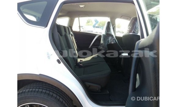 Buy Import Toyota 4Runner White Car in Import - Dubai in Akmecet Buy Import Toyota 4Runner White Car in Import - Dubai in Akmecet