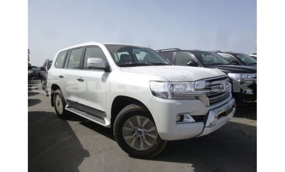 Buy Import Toyota Land Cruiser White Car in Import - Dubai in Akmecet Buy Import Toyota Land Cruiser White Car in Import - Dubai in Akmecet