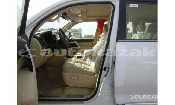 Buy Import Toyota Land Cruiser White Car in Import - Dubai in Akmecet Buy Import Toyota Land Cruiser White Car in Import - Dubai in Akmecet
