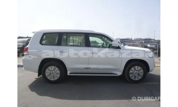 Buy Import Toyota Land Cruiser White Car in Import - Dubai in Akmecet Buy Import Toyota Land Cruiser White Car in Import - Dubai in Akmecet