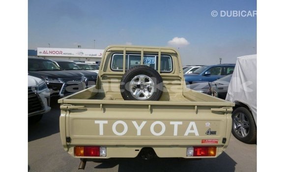 Buy Import Toyota Land Cruiser Beige Car in Import - Dubai in Akmecet Buy Import Toyota Land Cruiser Beige Car in Import - Dubai in Akmecet