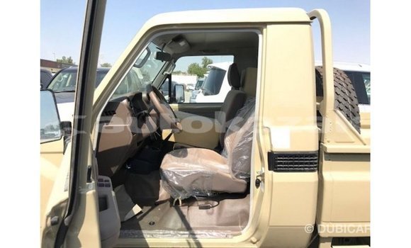 Buy Import Toyota Land Cruiser Beige Car in Import - Dubai in Akmecet Buy Import Toyota Land Cruiser Beige Car in Import - Dubai in Akmecet