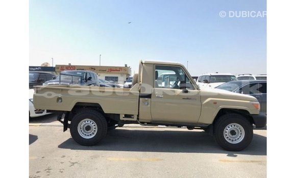 Buy Import Toyota Land Cruiser Beige Car in Import - Dubai in Akmecet Buy Import Toyota Land Cruiser Beige Car in Import - Dubai in Akmecet