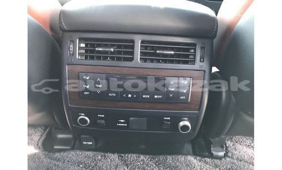 Buy Import Toyota Land Cruiser White Car in Import - Dubai in Akmecet Buy Import Toyota Land Cruiser White Car in Import - Dubai in Akmecet