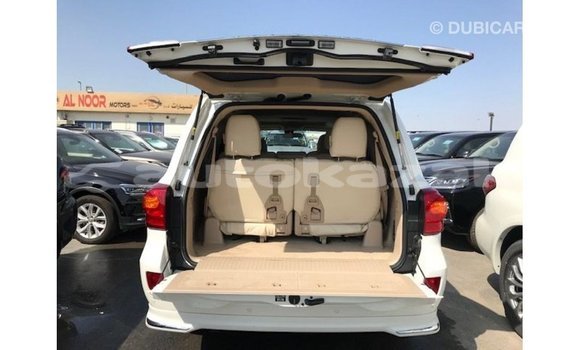 Buy Import Toyota Land Cruiser White Car in Import - Dubai in Akmecet Buy Import Toyota Land Cruiser White Car in Import - Dubai in Akmecet