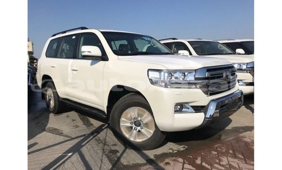 Buy Import Toyota Land Cruiser White Car in Import - Dubai in Akmecet Buy Import Toyota Land Cruiser White Car in Import - Dubai in Akmecet