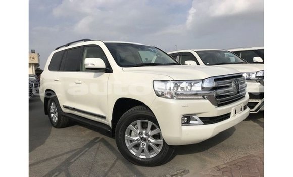 Buy Import Toyota Land Cruiser White Car in Import - Dubai in Akmecet Buy Import Toyota Land Cruiser White Car in Import - Dubai in Akmecet