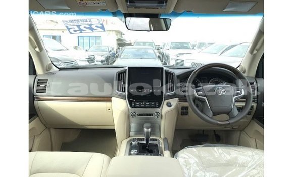 Buy Import Toyota Land Cruiser White Car in Import - Dubai in Akmecet Buy Import Toyota Land Cruiser White Car in Import - Dubai in Akmecet