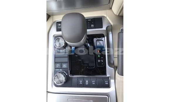 Buy Import Toyota Land Cruiser White Car in Import - Dubai in Akmecet Buy Import Toyota Land Cruiser White Car in Import - Dubai in Akmecet