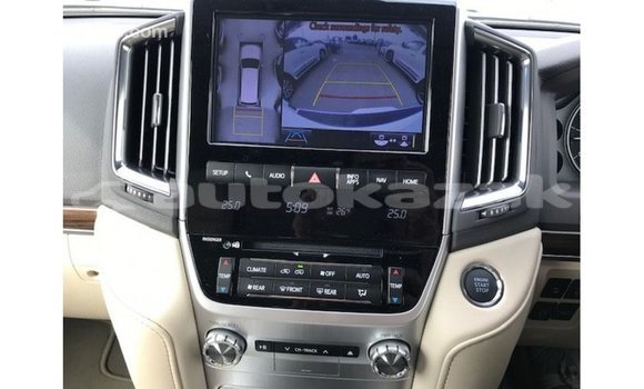 Buy Import Toyota Land Cruiser White Car in Import - Dubai in Akmecet Buy Import Toyota Land Cruiser White Car in Import - Dubai in Akmecet