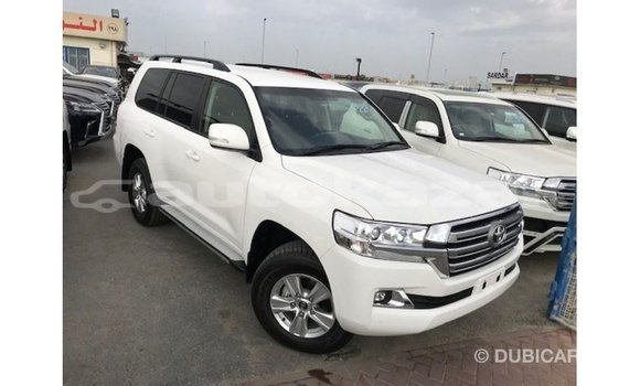 Buy Import Toyota Land Cruiser White Car in Import - Dubai in Akmecet Buy Import Toyota Land Cruiser White Car in Import - Dubai in Akmecet