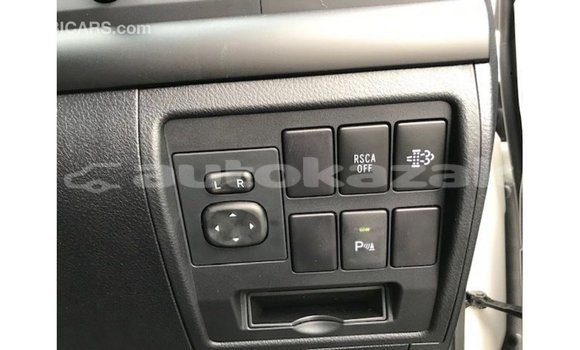Buy Import Toyota Land Cruiser White Car in Import - Dubai in Akmecet Buy Import Toyota Land Cruiser White Car in Import - Dubai in Akmecet