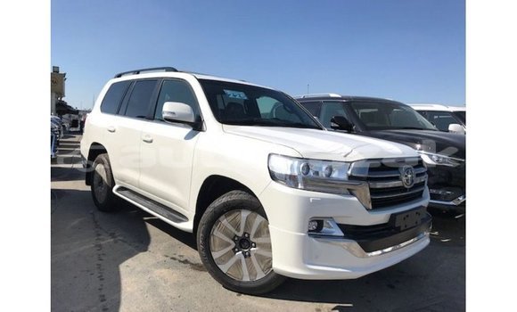 Buy Import Toyota Land Cruiser White Car in Import - Dubai in Akmecet Buy Import Toyota Land Cruiser White Car in Import - Dubai in Akmecet