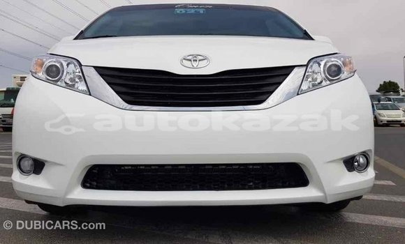 Buy Import Toyota Sienna White Car in Import - Dubai in Akmecet Buy Import Toyota Sienna White Car in Import - Dubai in Akmecet