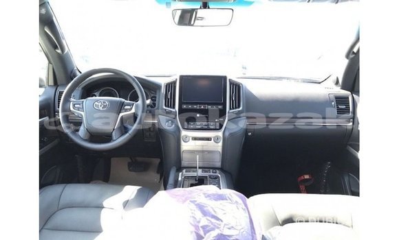 Buy Import Toyota Land Cruiser White Car in Import - Dubai in Akmecet Buy Import Toyota Land Cruiser White Car in Import - Dubai in Akmecet