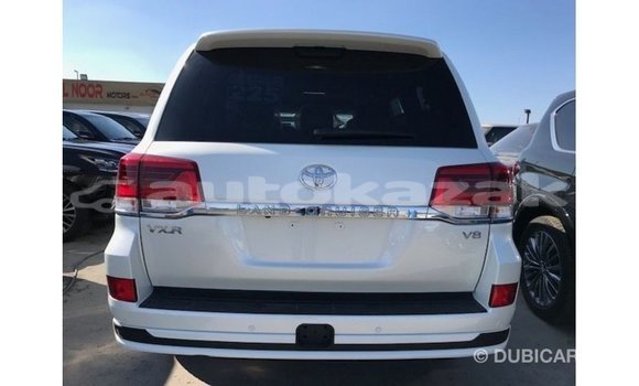 Buy Import Toyota Land Cruiser White Car in Import - Dubai in Akmecet Buy Import Toyota Land Cruiser White Car in Import - Dubai in Akmecet