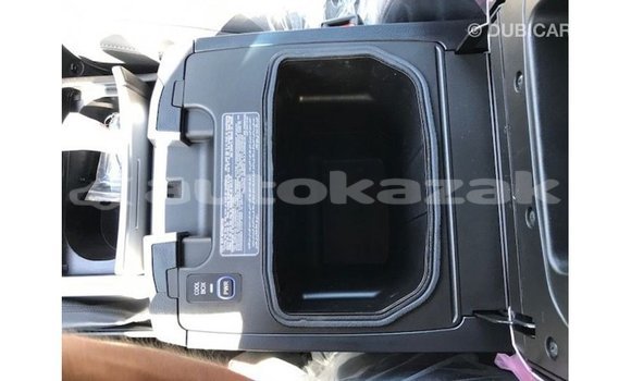 Buy Import Toyota Land Cruiser White Car in Import - Dubai in Akmecet Buy Import Toyota Land Cruiser White Car in Import - Dubai in Akmecet