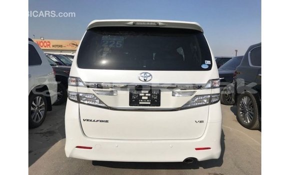 Buy Import Toyota Vellfire White Car in Import - Dubai in Akmecet Buy Import Toyota Vellfire White Car in Import - Dubai in Akmecet