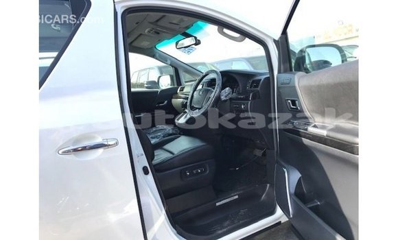 Buy Import Toyota Vellfire White Car in Import - Dubai in Akmecet Buy Import Toyota Vellfire White Car in Import - Dubai in Akmecet