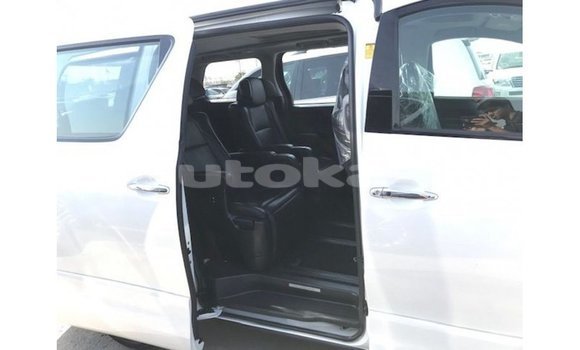 Buy Import Toyota Vellfire White Car in Import - Dubai in Akmecet Buy Import Toyota Vellfire White Car in Import - Dubai in Akmecet