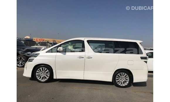 Buy Import Toyota Vellfire White Car in Import - Dubai in Akmecet Buy Import Toyota Vellfire White Car in Import - Dubai in Akmecet