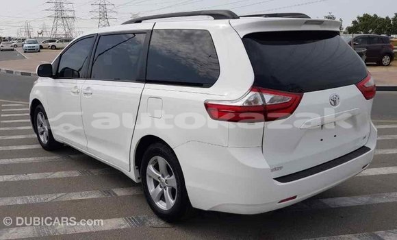 Buy Import Toyota Sienna White Car in Import - Dubai in Akmecet Buy Import Toyota Sienna White Car in Import - Dubai in Akmecet