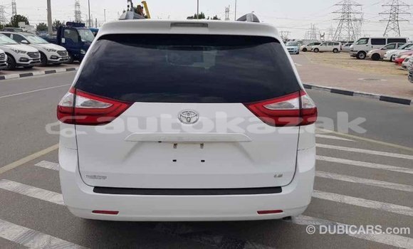 Buy Import Toyota Sienna White Car in Import - Dubai in Akmecet Buy Import Toyota Sienna White Car in Import - Dubai in Akmecet