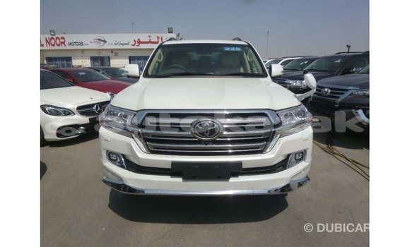 Buy Import Toyota Land Cruiser White Car in Import - Dubai in Akmecet Buy Import Toyota Land Cruiser White Car in Import - Dubai in Akmecet