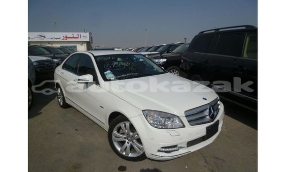 Buy Import Mercedes-Benz 200 White Car in Import - Dubai in Akmecet Buy Import Mercedes-Benz 200 White Car in Import - Dubai in Akmecet