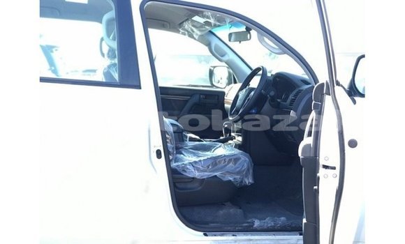 Buy Import Toyota Land Cruiser White Car in Import - Dubai in Akmecet Buy Import Toyota Land Cruiser White Car in Import - Dubai in Akmecet