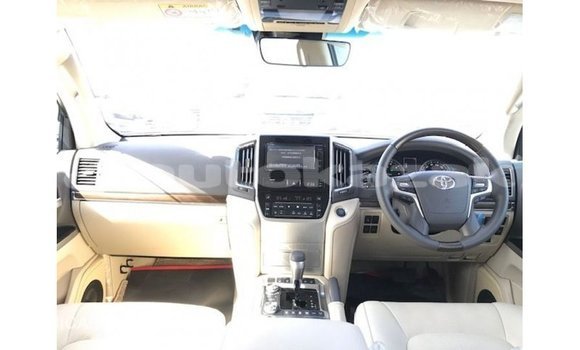 Buy Import Toyota Land Cruiser White Car in Import - Dubai in Akmecet Buy Import Toyota Land Cruiser White Car in Import - Dubai in Akmecet