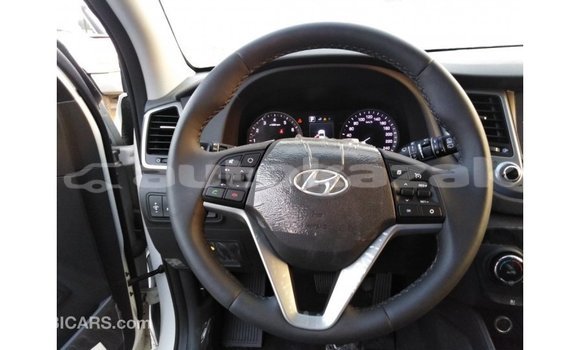 Buy Import Hyundai Tucson White Car in Import - Dubai in Akmecet Buy Import Hyundai Tucson White Car in Import - Dubai in Akmecet