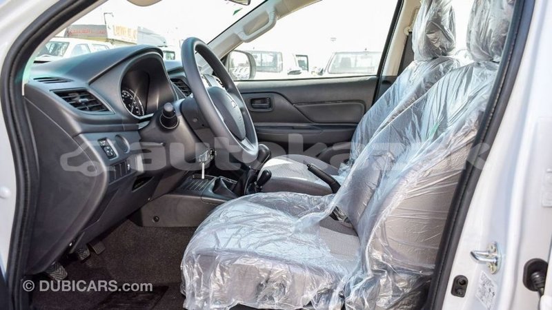 Big with watermark mitsubishi l200 akmecet import dubai 2619