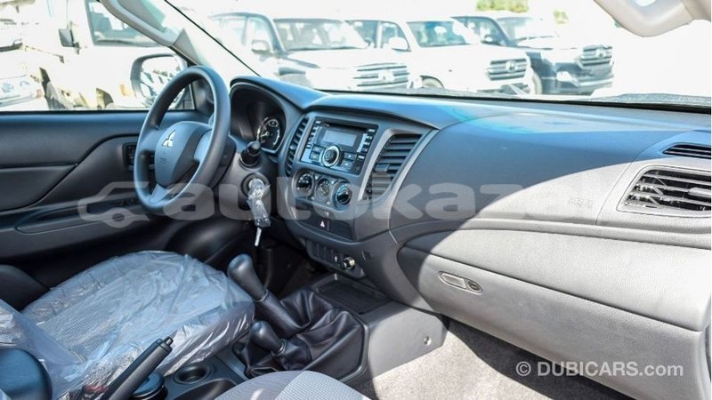 Big with watermark mitsubishi l200 akmecet import dubai 2619