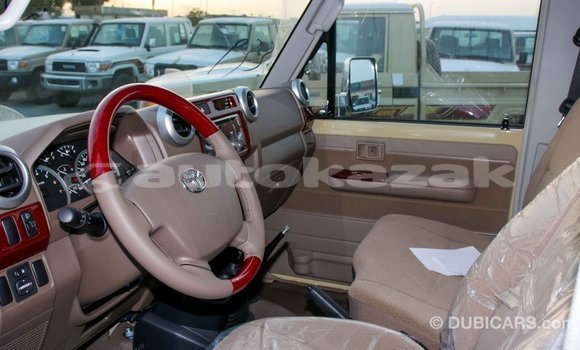 Buy Import Toyota Land Cruiser Beige Car in Import - Dubai in Akmecet Buy Import Toyota Land Cruiser Beige Car in Import - Dubai in Akmecet