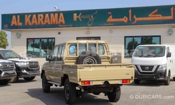 Buy Import Toyota Land Cruiser Beige Car in Import - Dubai in Akmecet Buy Import Toyota Land Cruiser Beige Car in Import - Dubai in Akmecet
