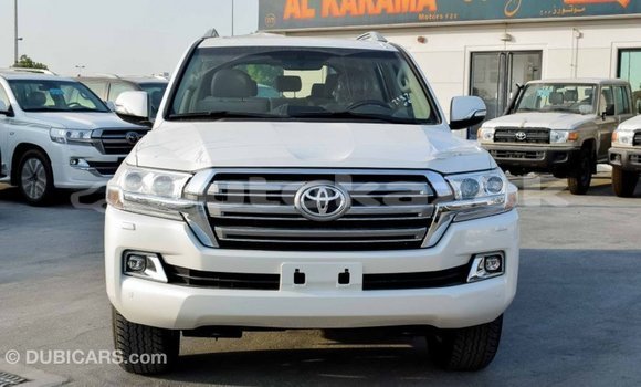 Buy Import Toyota Land Cruiser White Car in Import - Dubai in Akmecet Buy Import Toyota Land Cruiser White Car in Import - Dubai in Akmecet