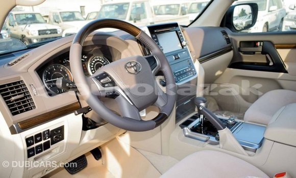 Buy Import Toyota Land Cruiser White Car in Import - Dubai in Akmecet Buy Import Toyota Land Cruiser White Car in Import - Dubai in Akmecet
