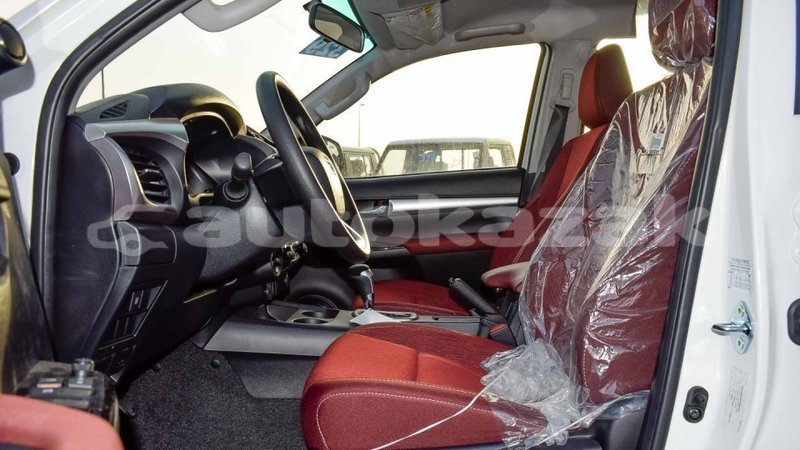 Big with watermark toyota hilux akmecet import dubai 2629