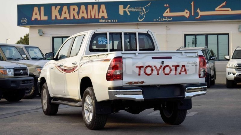 Big with watermark toyota hilux akmecet import dubai 2629