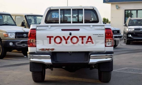 Buy Import Toyota Hilux White Car in Import - Dubai in Akmecet Buy Import Toyota Hilux White Car in Import - Dubai in Akmecet