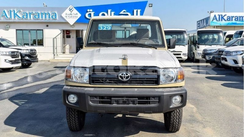 Big with watermark toyota land cruiser akmecet import dubai 2630