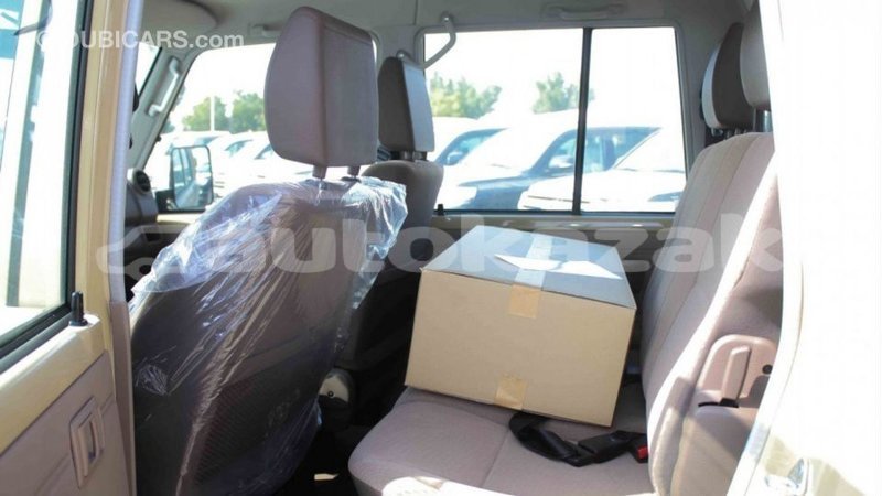 Big with watermark toyota land cruiser akmecet import dubai 2631